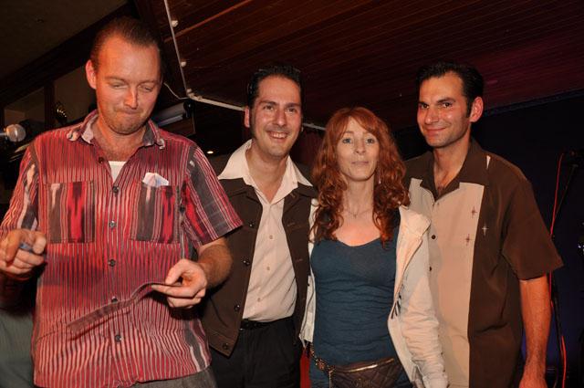 min 2011 11 19 pub 098